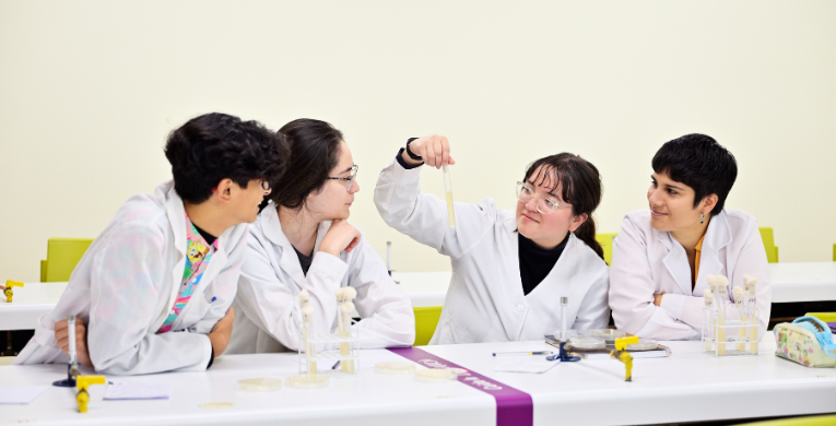 Pedagogía en Química y Ciencias Naturales