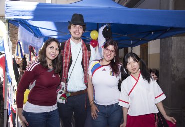 PUCV despide a alumnos extranjeros en celebración del Día Internacional - Foto 3