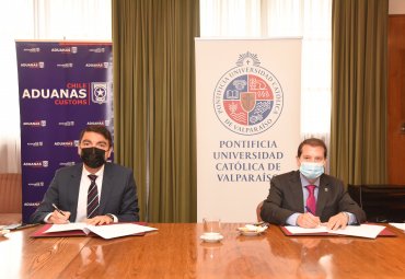 PUCV suscribe convenio de colaboración con el Servicio Nacional de Aduanas