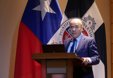 Académico y excontralor Jorge Bermúdez inaugura nueva edición del diplomado de Gobernanza