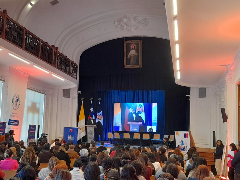 PUCV y Mineduc realizan Seminario Regional de Innovación Educativa de Valparaíso