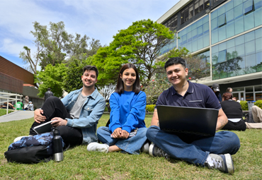 Admisión 2025: estas son las becas y descuentos que la PUCV dispone a nuevos estudiantes