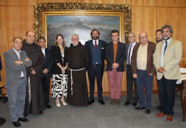 Conferencista español abordó los desafíos de la teología en el mundo actual