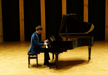 GALERÍA: Destacado pianista croata ofreció concierto en la PUCV