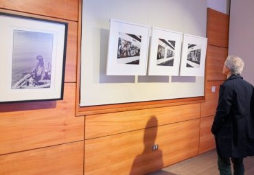 PUCV inauguró muestra itinerante “Utopías del Sol” en Casa Central