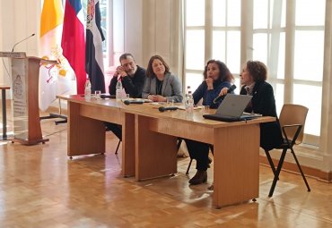 Alumni reflexionan sobre desafíos del Trabajo Social en centenario de la disciplina