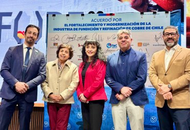 Universidad suscribe acuerdo para fortalecer la industria de la fundición y refinación del cobre en Chile