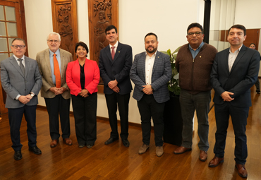 Codelco y representantes del Plan Atacama se reúnen en la PUCV para avanzar en nuevas acciones