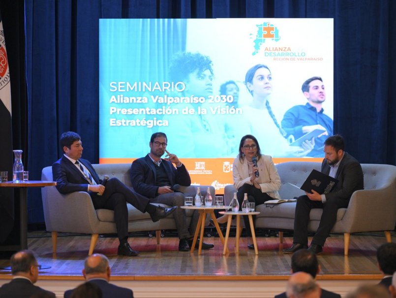 PUCV fue la sede del primer seminario de la Alianza por el Desarrollo de la Región de Valparaíso