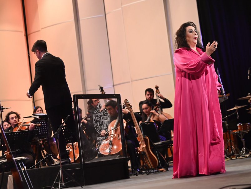 PUCV colaboró en Gala Lírica de la Cámara Chilena de la Construcción en Viña del Mar