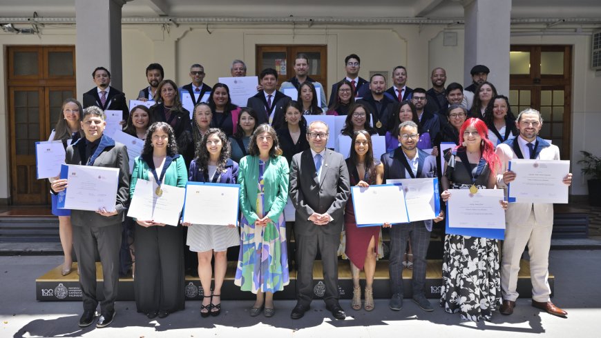 Universidad ha graduado a 863 doctores y doctoras contribuyendo al desarrollo del país