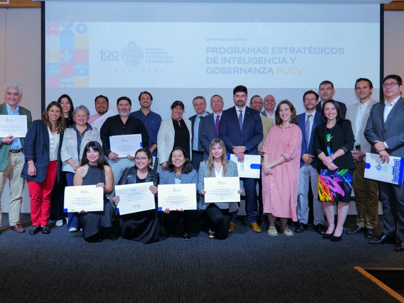 Finalizan diplomados de gobernanza e inteligencia estratégica