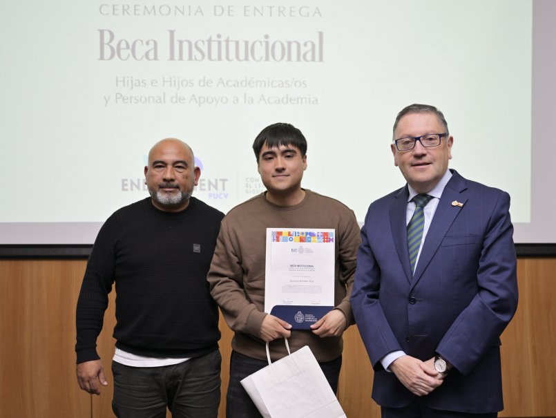 Sentido de pertenencia: Fondo Endowment financia becas para funcionarios e hijos de la comunidad