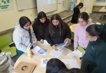 Explora Valparaíso presenta Programa PIPE a educadoras en formación de la PUCV