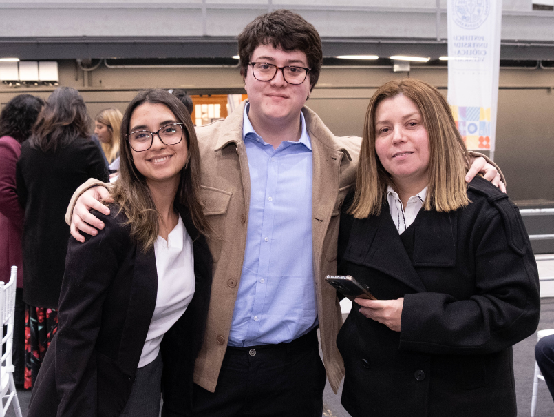 GALERÍA: Estudiantes celebran certificación internacional de inglés entregada por Cambridge University