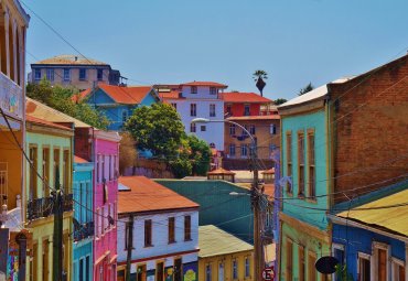 Aplicación gratuita e interactiva Invita a recorrer y redescubrir Valparaíso