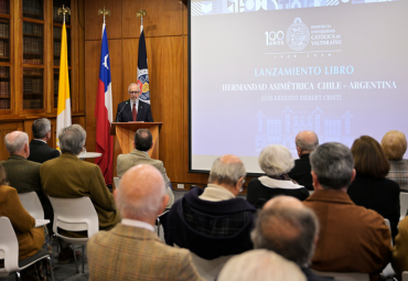 Presentan libro que analiza la relación histórica y geopolítica entre Chile y Argentina
