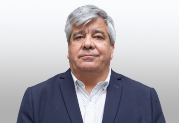 Destacan aporte del académico Roberto Parada al desarrollo de Metalurgia y Minería en la PUCV