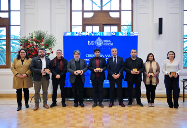 Distinguen a programas de pregrado y postgrado por su compromiso en acreditación y calidad