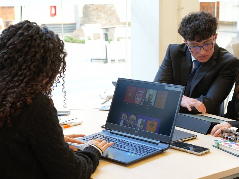 Ediciones PUCV moderniza su sitio web y fortalece el acceso abierto al conocimiento universitario