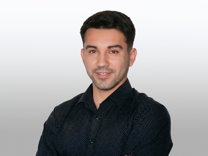 Alumni Janmanuel Jaramillo gana concurso de tesis CRUV