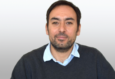 Roberto Bastías asume nuevos desafíos como profesor titular del Instituto de Biología