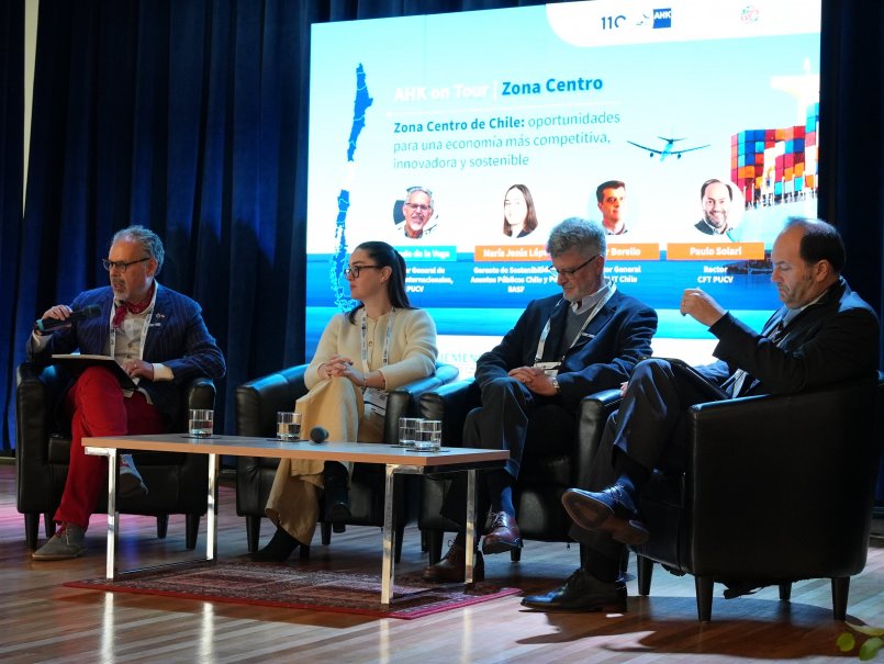 University encourages internationalization by gathering the chilean-german business community