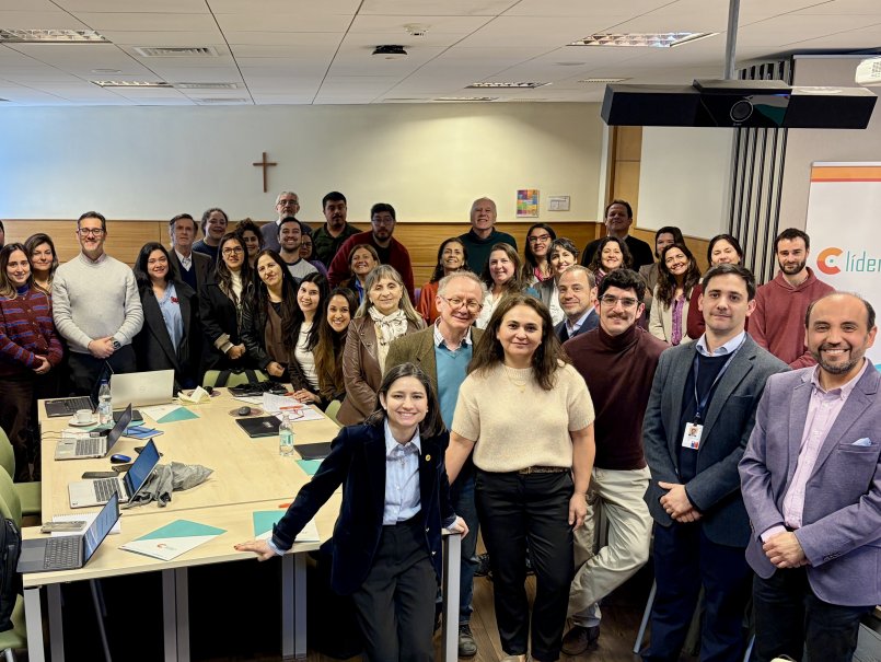 C Líder proyecta su segundo año de trabajo junto a organismos clave de Mineduc
