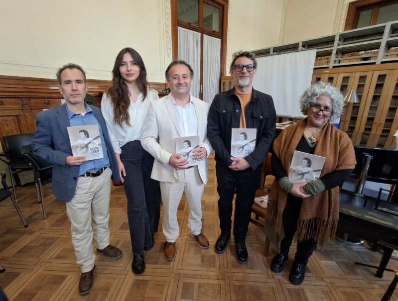 Ediciones PUCV contribuye a la recuperación de la obra de Víctor Jara