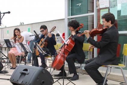 Última Feria Saludable del 2015 se realizó en el Campus Curauma