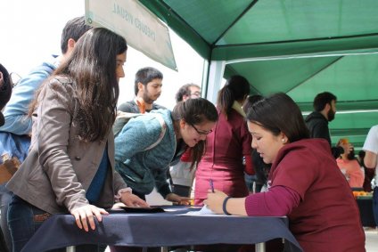 Última Feria Saludable del 2015 se realizó en el Campus Curauma