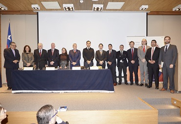 Magíster en RR.II. lanza libro “América Latina y Chile en el mundo global” en el CEA