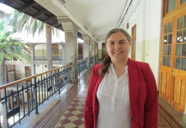 Profesora de la Facultad Eclesiástica de Teología trabaja en proyecto que transformará microbasural en espacio recreativo y ecológico del Cerro Larraín