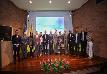 Director ejecutivo de CEA participa en conferencia internacional sobre Asia Pacífico