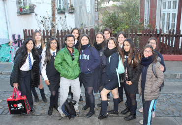 Estudiantes de práctica final del Instituto de Historia desarrollan Taller Patrimonial en Colegio María Auxiliadora