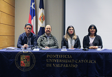 Derecho PUCV acogió presentación de libro sobre el diálogo del estado y los pueblos indígenas