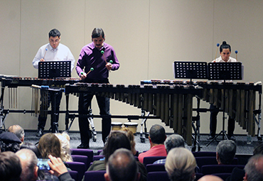 Grupo Percusión Valparaíso encantó al público con melódicas marimbas en CEA PUCV