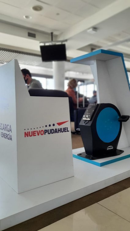 Aeropuerto de Santiago implementa dispositivos desarrollados por emprendimiento apoyado por la DIN PUCV