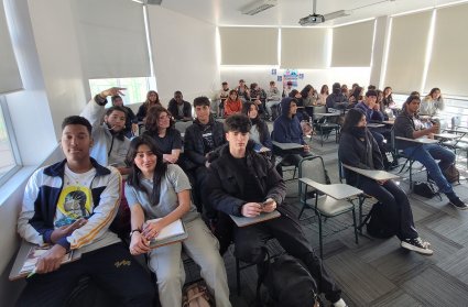 Estudiantes de PACE PUCV participan de Ciclo de Reforzamiento Extraescolar