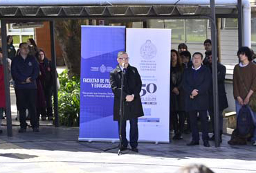 Con emotivo minuto de silencio PUCV conmemora el golpe de Estado y el quiebre de la democracia en Chile