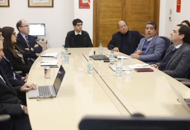 Profesores Alan Bronfman y Magdalena Prieto asisten a seminario de cierre de proyecto FONDEF en el que participan