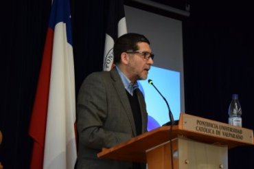 Profesor de nuestra Facultad de Teología, José Leiva realizó una ponencia sobre ética en el Seminario "Habilidades del Siglo XXI para la Formación Inicial Docente"