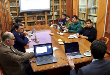 Coloquio “Comercio electrónico y gestión de disputas: una revisión desde el derecho europeo” reunió a expertos en Derecho PUCV en el marco del Módulo Jean Monnet