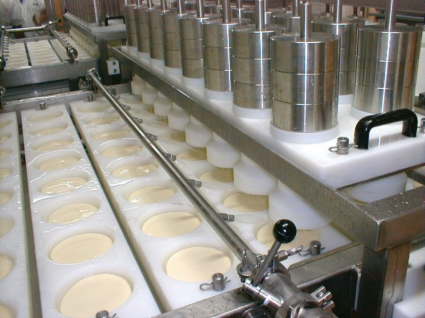 PUCV solicita patente para innovador proceso que revaloriza los residuos de la industria quesera