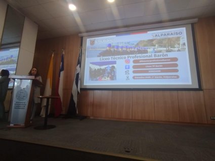 Fortalecen trayectorias educativas de los estudiantes SLEP Valparaíso