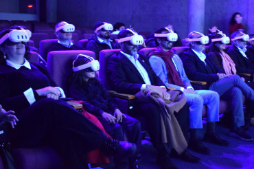 Experiencia Cósmica Inmersiva: Viaja por el Universo a través de Realidad Virtual