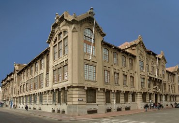 Universidad incorporará a 74 nuevos profesores y profesoras para fortalecer su planta académica