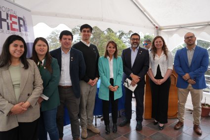 PUCV firma convenio de colaboración con el Hospital Dr. Eduardo Pereira para promover la investigación e innovación en salud