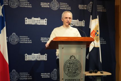 Inspirados en Gabriela Mistral y con una mirada internacional PUCV celebró III Encuentro de Creación