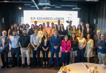 Derecho PUCV realizó conversatorio “Derecho, Innovación y Tecnología” para exalumnos y exalumnas